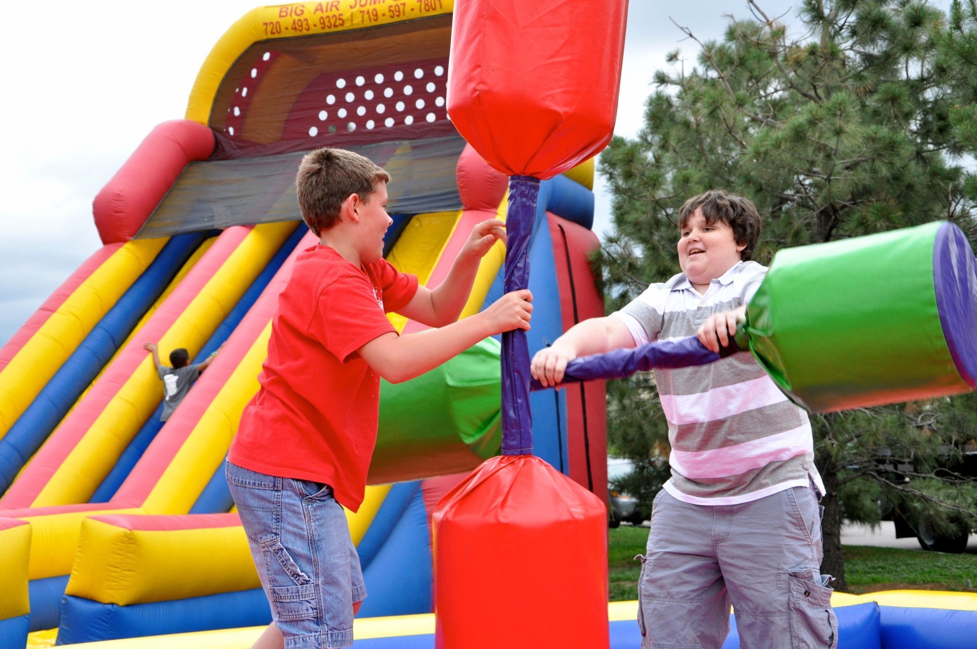 Kids jousting